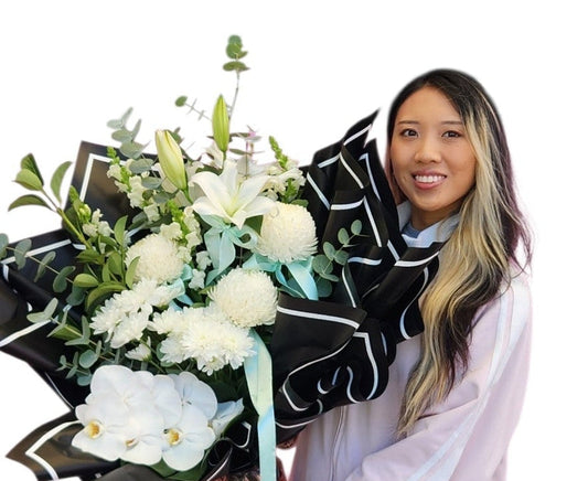 THE CHRISTINA | BOUQUET