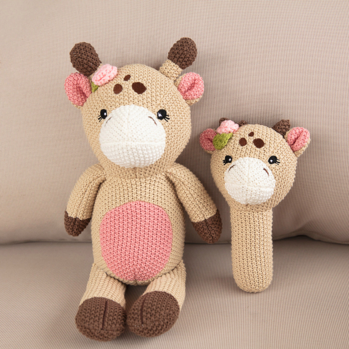 GIRAFFE | KNITTED TOY
